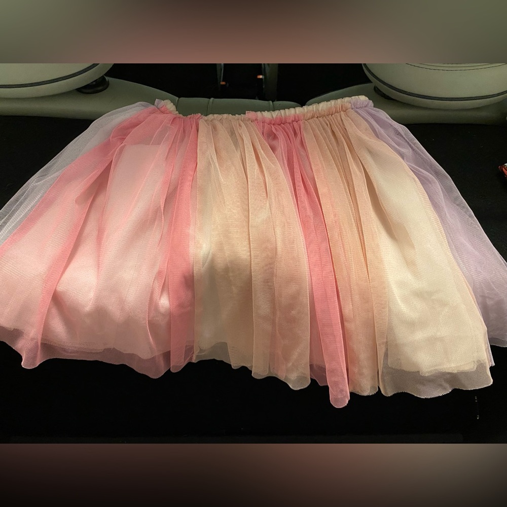 Girls Tulle skirt h&m Size 6-8